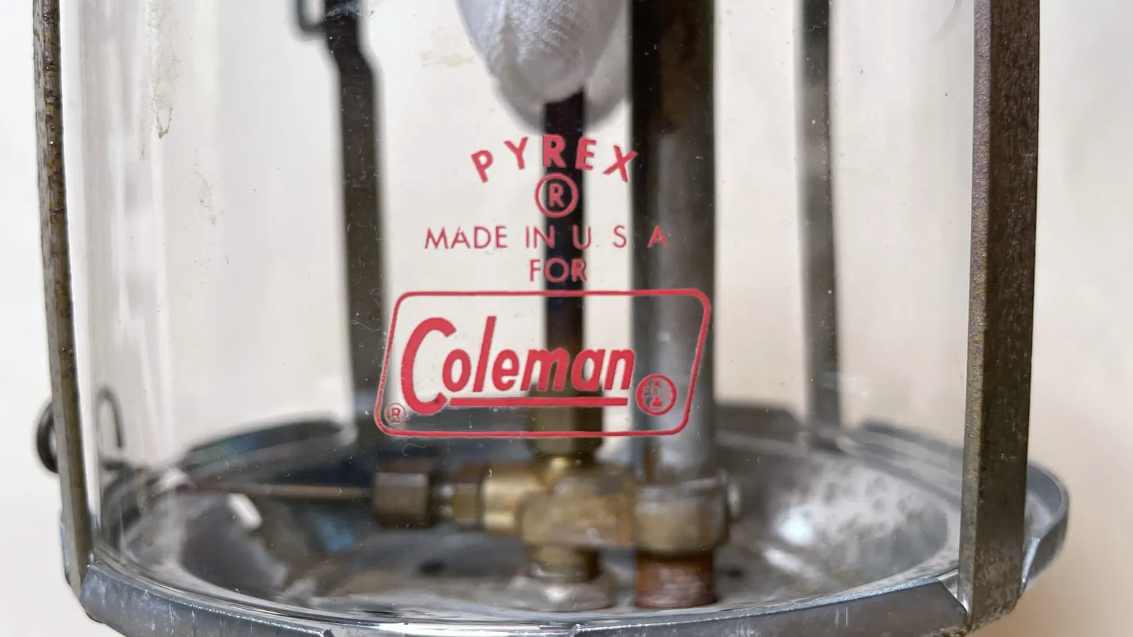 Coleman Double Mantle Gas Lantern, Model 220F — image 3