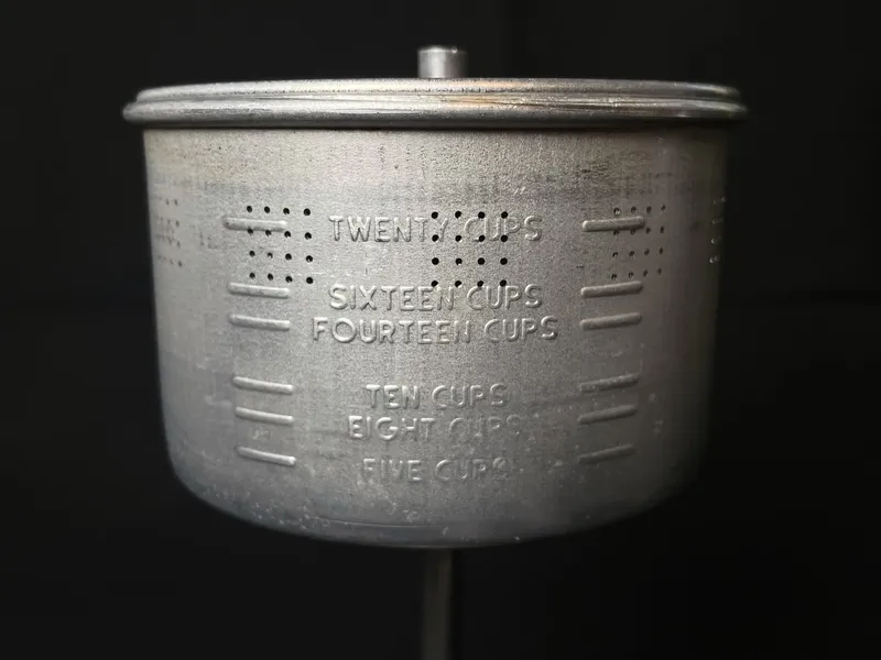 Comet Coffee Percolator, 20-cup with bails — image 1