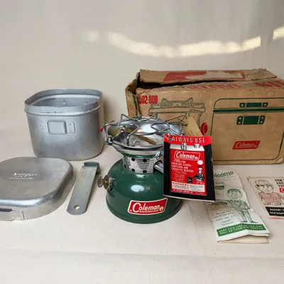 Coleman Single-Burner Camp Stove, Model 502 Sportster — image 1