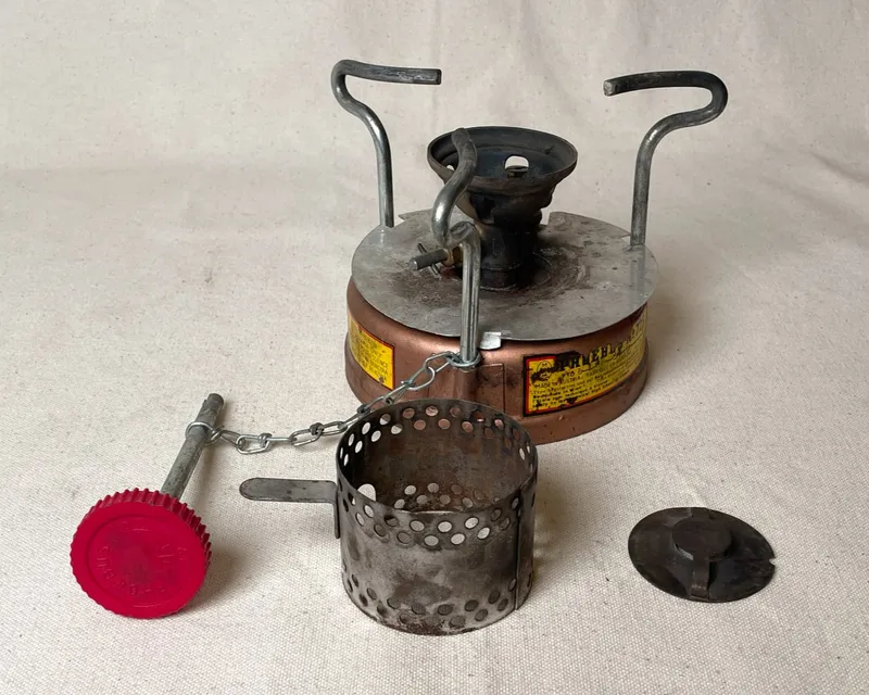 Phoebus No. 725 Gas Camp Stove — image 4