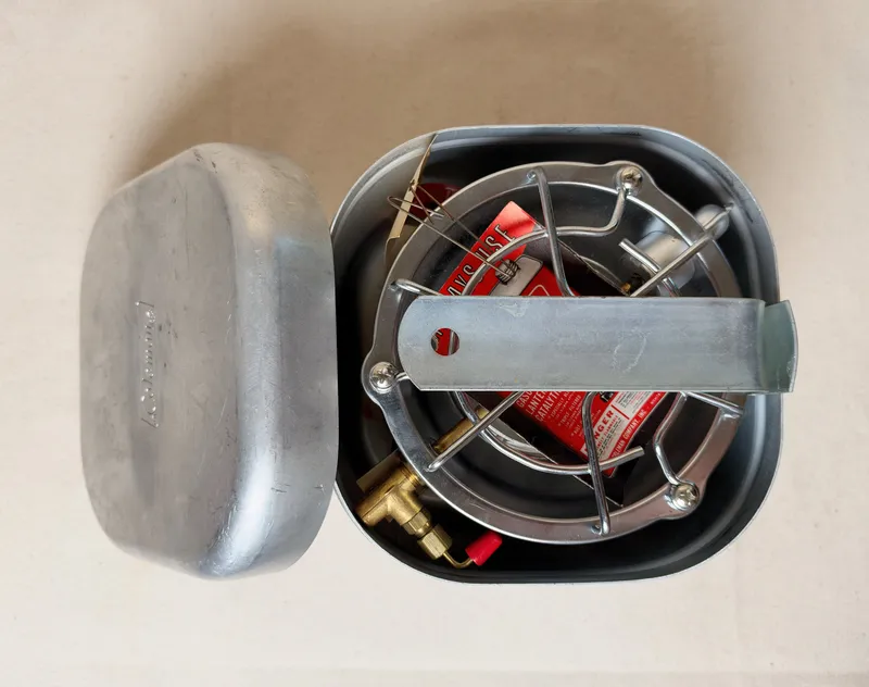 Coleman Single-Burner Camp Stove, Model 502 Sportster — image 6