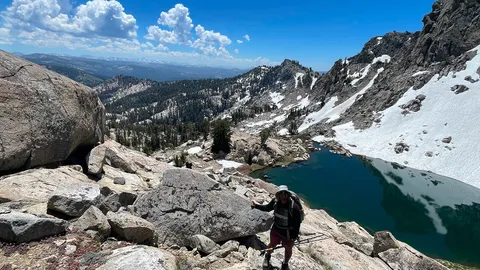 En route to Kaiser Peak, Sierra National Forest (2026)