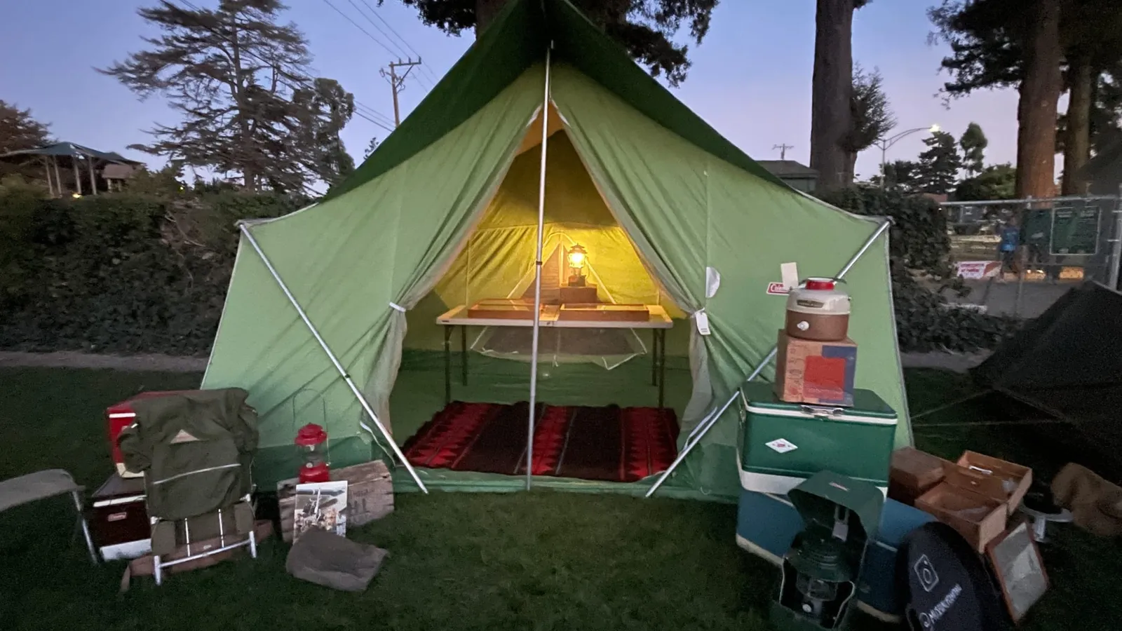 Night falls on another successful Museum of Camping pop-up in Burlingame, California
